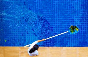How to Clean a Pool ? Create a Clean Swimming Pool Environment for You插图1